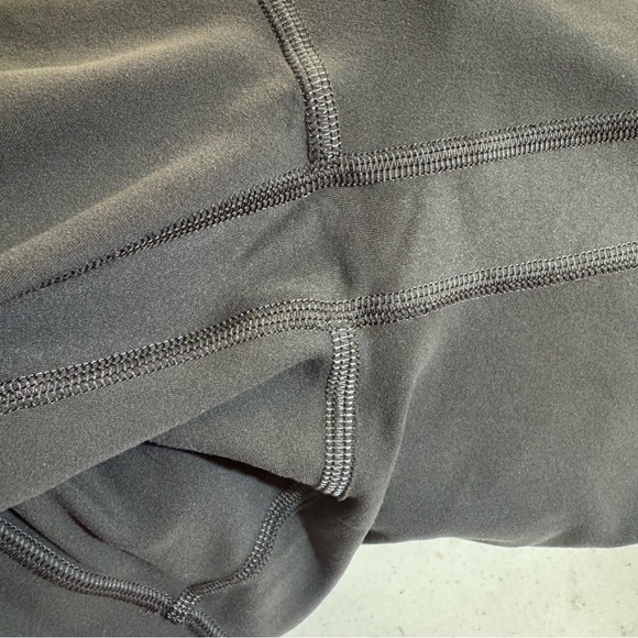134. Lululemon Align High Rise Crop 17" in Graphite Grey - Picture 7 of 11
